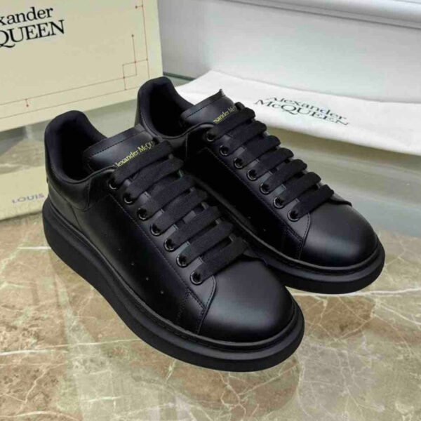 Alexander McQueen All Black