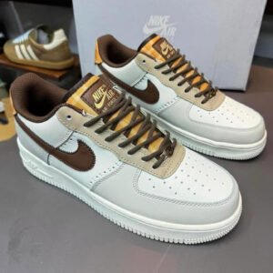 Nike Air Force 1 LV8